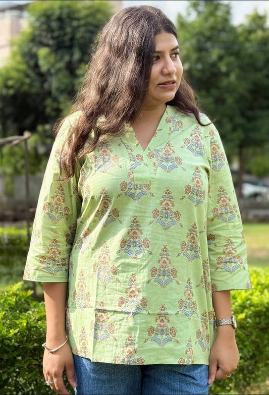 Pista Short Kurti